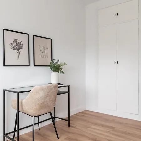 Home2book Luxury & Design Rambla Cruz Center *