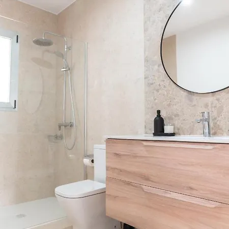 Home2book Luxury & Design Rambla Cruz Center *
